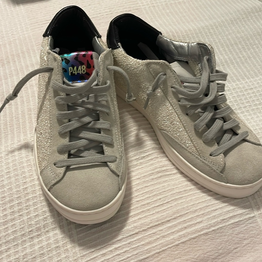 NWOT Trendy Sneakers